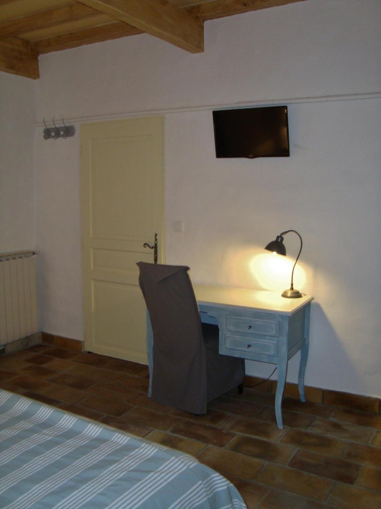 L'Escampe Bed and Breakfast Saturargues Δωμάτιο φωτογραφία
