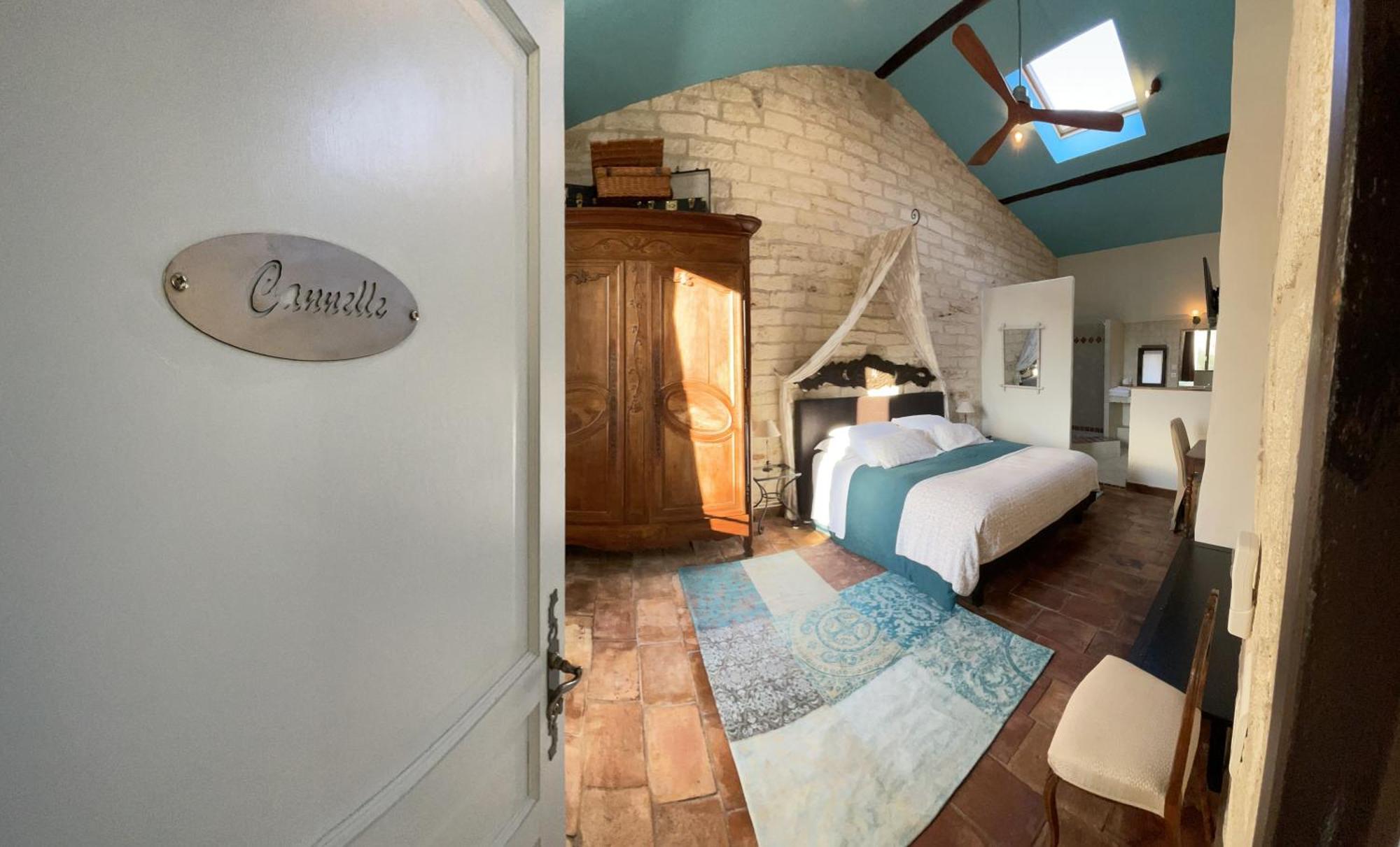 L'Escampe Bed and Breakfast Saturargues Δωμάτιο φωτογραφία